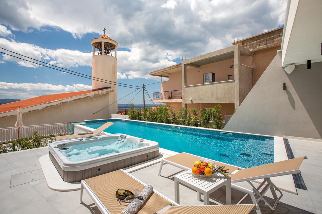 Villa Mandalinic Omiš Exterior foto